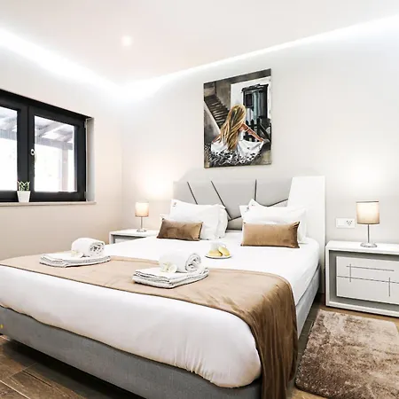 Redonda * Λουλέ