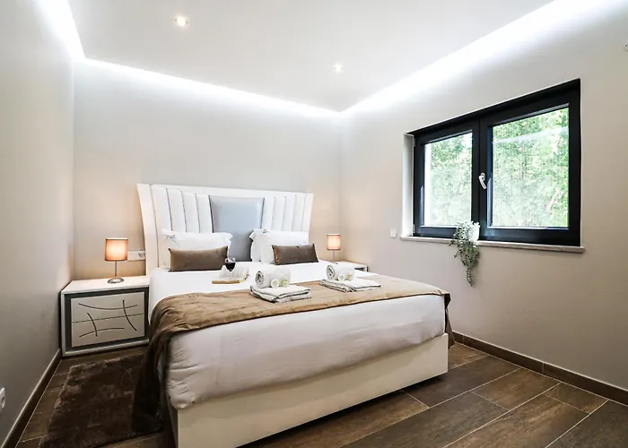 ヴィラ Redonda ローレ