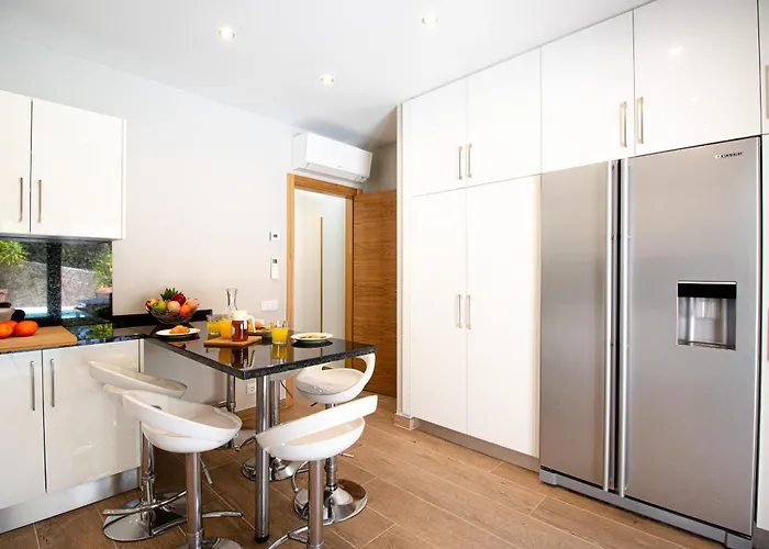 Redonda ヴィラ ローレ