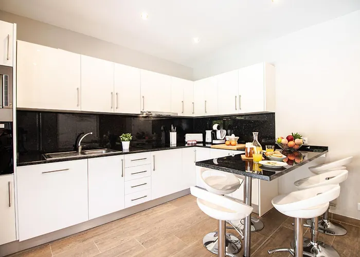 Redonda ヴィラ ローレ