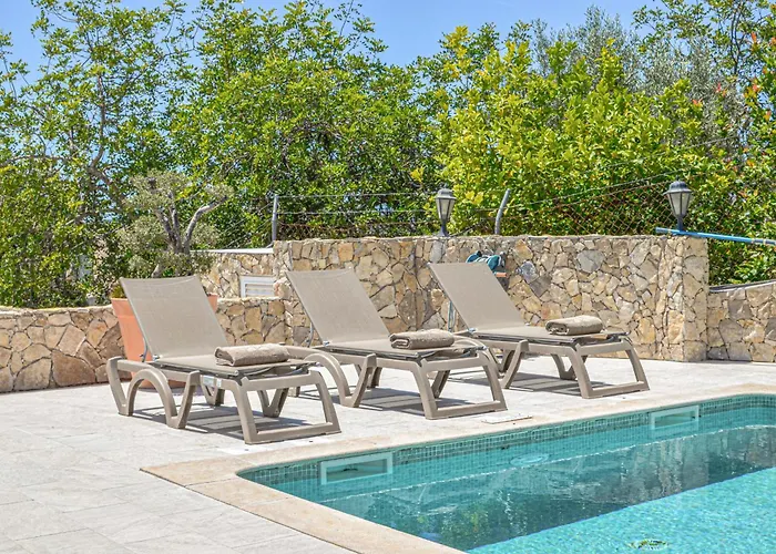 ヴィラ Redonda ローレ